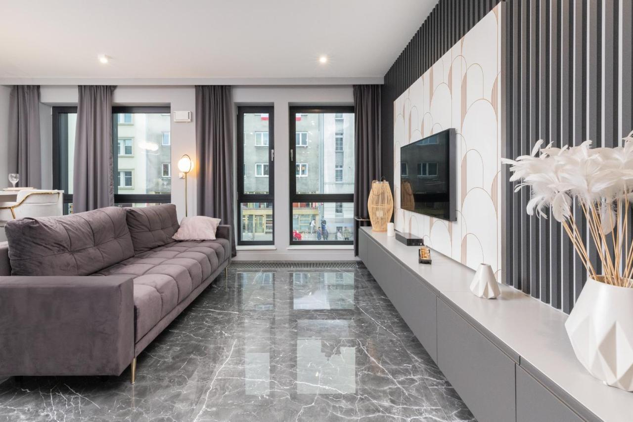Luxurious Apartment With Two Bedrooms And Parking In Gdynia By Noclegi Renters Eksteriør bilde